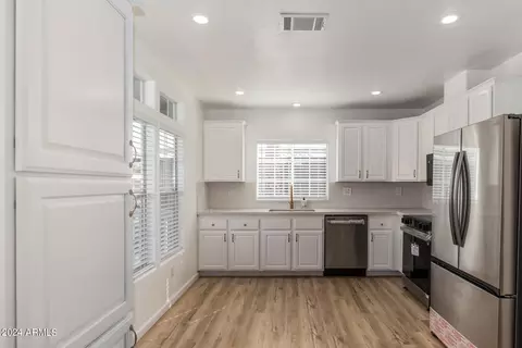 1633 E Villa Rita Dr, Phoenix, AZ 85022 photo 8