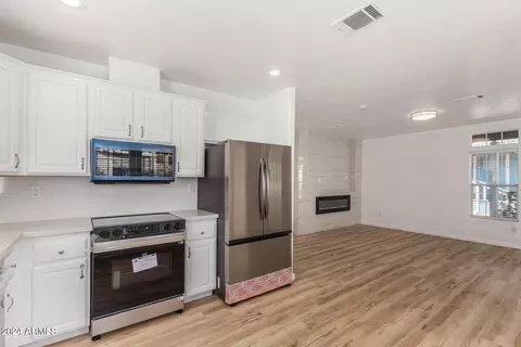 1633 E Villa Rita Dr, Phoenix, AZ 85022 photo 9