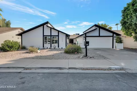 1253 W Mendoza Ave, Mesa, AZ 85202