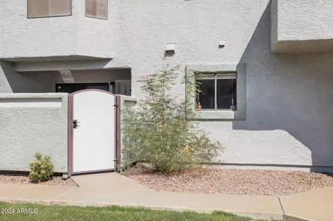 850 S River Dr #1065, Tempe, AZ 85281