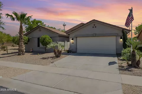 34 N Agua Fria Ln, Casa Grande, AZ 85194