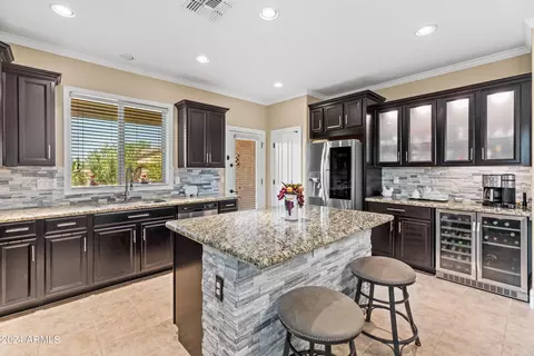 942 W Ayrshire Trl, San Tan Valley, AZ 85143