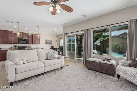 11003 E Serafina Ave, Mesa, AZ 85212 photo 8