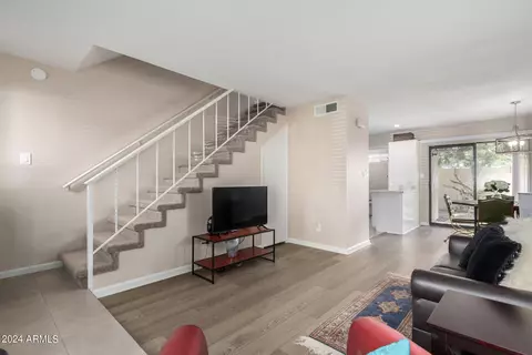 2201 E Pinchot Ave #9, Phoenix, AZ 85016 photo 6