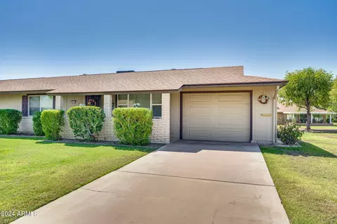 10127 W Candlewood Dr, Sun City, AZ 85351