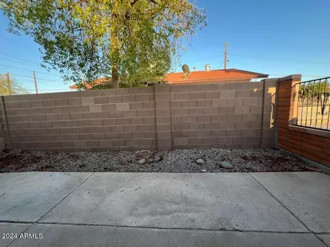 4006 W Hadley St, Phoenix, AZ 85009 photo 8