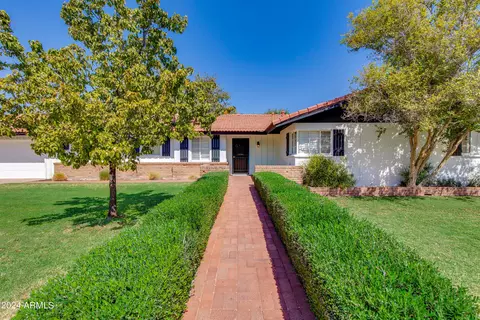 4924 E Mulberry Dr, Phoenix, AZ 85018 photo 3