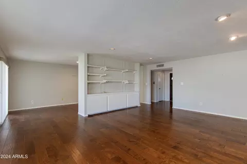 4924 E Mulberry Dr, Phoenix, AZ 85018 photo 8