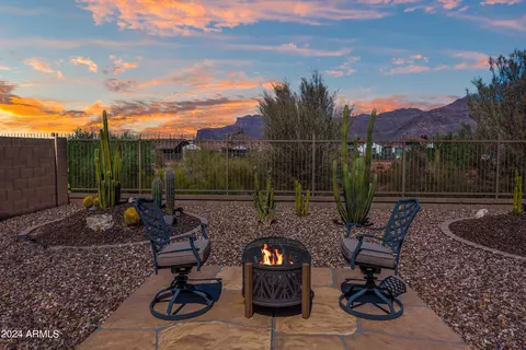 11704 E Red Butte Trl, Gold Canyon, AZ 85118