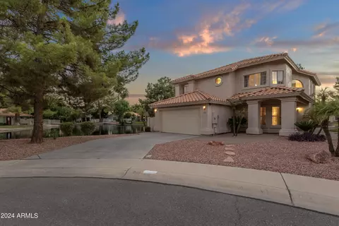 1526 S Villas Ct, Chandler, AZ 85286