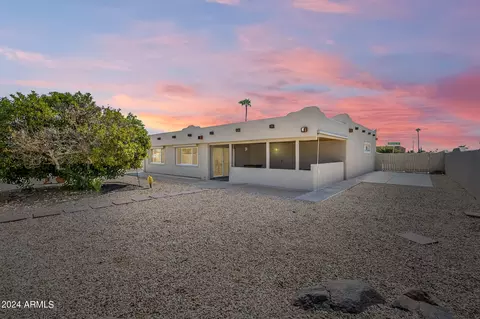 9726 W Raintree Dr, Sun City, AZ 85351