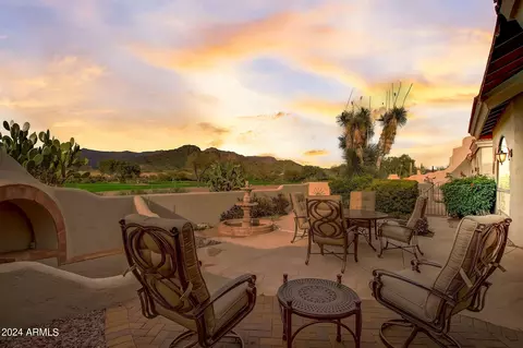 8880 E Greenview Dr, Gold Canyon, AZ 85118