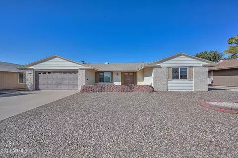 9424 W Indian Hills Dr, Sun City, AZ 85351