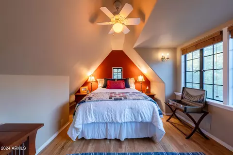 Bedroom - 363 E Monte Vista Rd, Phoenix, AZ 85004 photo 5 of 9