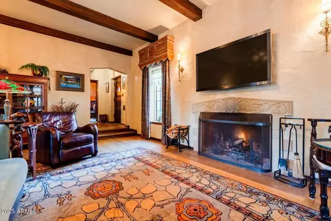 Living - 363 E Monte Vista Rd, Phoenix, AZ 85004 photo 5 of 5
