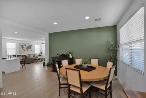 1633 W Monte Way, Phoenix, AZ 85041 photo 15