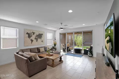 1633 W Monte Way, Phoenix, AZ 85041 photo 23