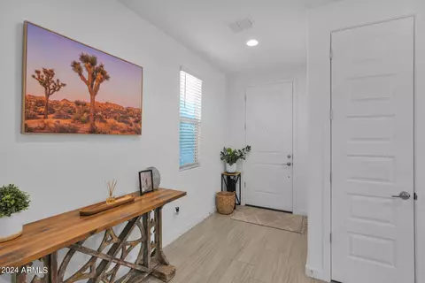 1633 W Monte Way, Phoenix, AZ 85041 photo 14