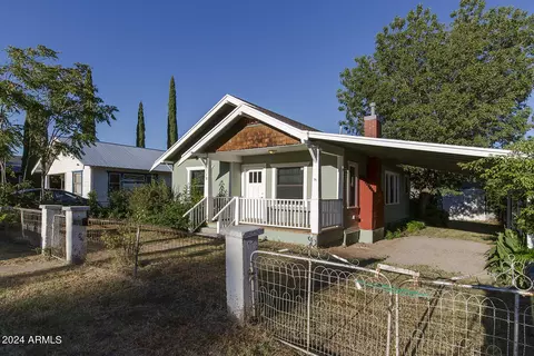 118 Douglas St, Bisbee, AZ 85603 photo 3