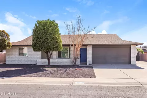 12401 N 49th Dr, Glendale, AZ 85304