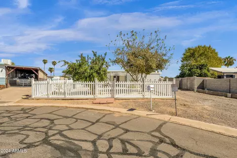 1443 S 77th Pl, Mesa, AZ 85209 photo 2