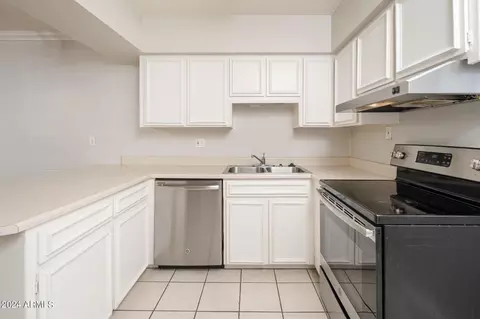810 E Colter St #24, Phoenix, AZ 85014 photo 10