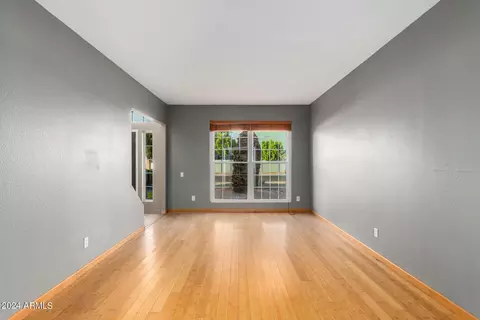 4213 E Taro Ln, Phoenix, AZ 85050 photo 7