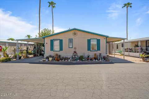 2121 N Center St #8, Mesa, AZ 85201