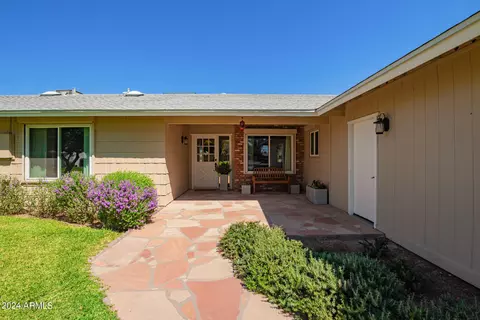 4930 E Lake Point Cir, Phoenix, AZ 85044 photo 6