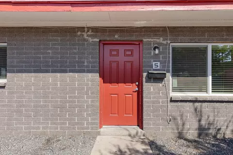 2230 E Brill St, Phoenix, AZ 85006 photo 4