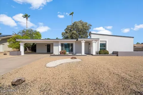 2550 E North Ln, Phoenix, AZ 85028 photo 1