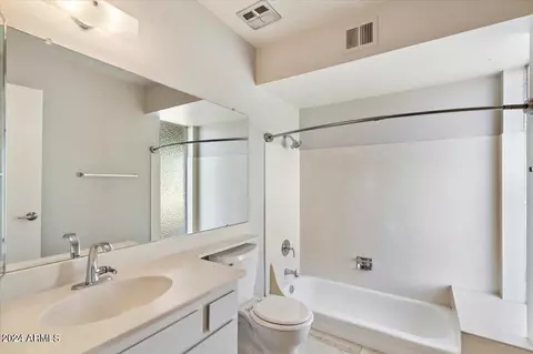 2550 E North Ln, Phoenix, AZ 85028 photo 19