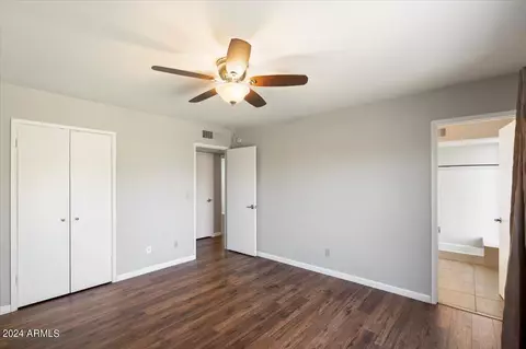 2550 E North Ln, Phoenix, AZ 85028 photo 17