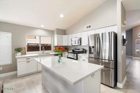 712 E Windsor Dr, Gilbert, AZ 85296 photo 7