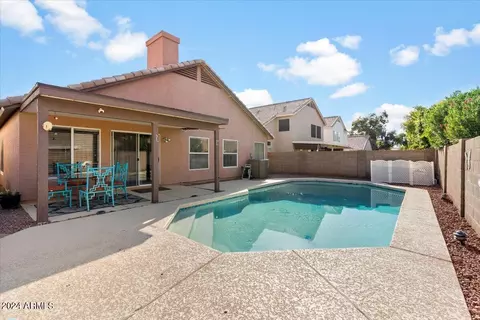 712 E Windsor Dr, Gilbert, AZ 85296 photo 3