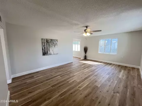 6225 S 1st St, Phoenix, AZ 85042