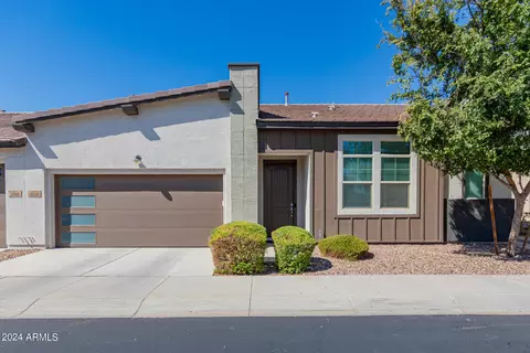 3040 S Amber Dr, Chandler, AZ 85286