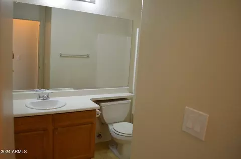 Bath - 1105 E Bowker St, Phoenix, AZ 85040 photo 1 of 2