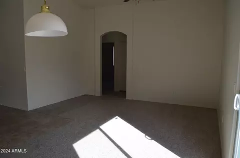 Living - 1105 E Bowker St, Phoenix, AZ 85040 photo 2 of 2