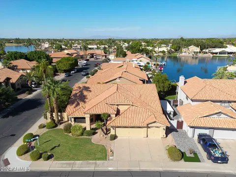View/Area - 1140 W Lakeridge Dr, Gilbert, AZ 85233 photo 5 of 13