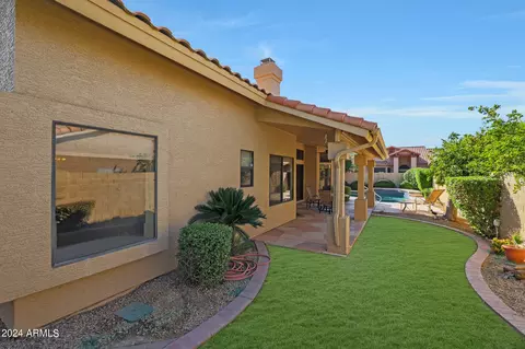 Exterior - 1140 W Lakeridge Dr, Gilbert, AZ 85233 photo 3 of 7