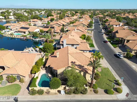 View/Area - 1140 W Lakeridge Dr, Gilbert, AZ 85233 photo 13 of 13