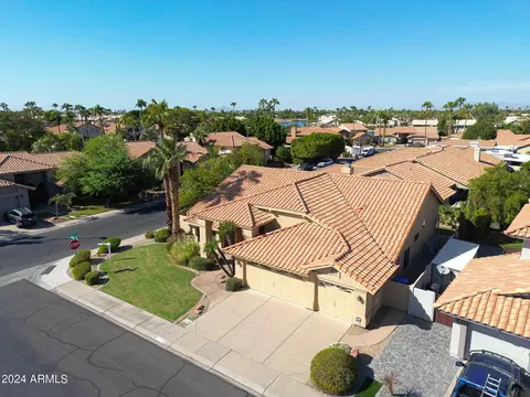 View/Area - 1140 W Lakeridge Dr, Gilbert, AZ 85233 photo 2 of 13