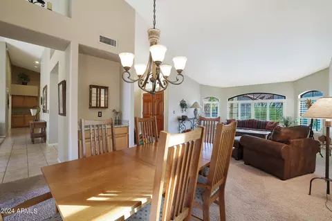 Dining - 1140 W Lakeridge Dr, Gilbert, AZ 85233 photo 3 of 5