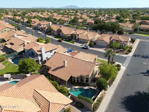 View/Area - 1140 W Lakeridge Dr, Gilbert, AZ 85233 photo 9 of 13