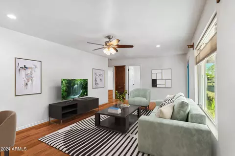 930 E San Juan Ave, Phoenix, AZ 85014 photo 3