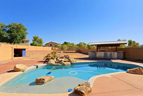 5319 W Beverly Rd, Laveen, AZ 85339