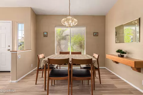 4310 E Raven Rd, Phoenix, AZ 85044 photo 11