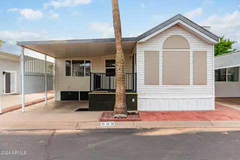 559 Rock Hound Dr, Apache Junction, AZ 85119