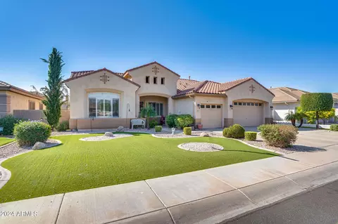 8067 W Sands Dr, Peoria, AZ 85383